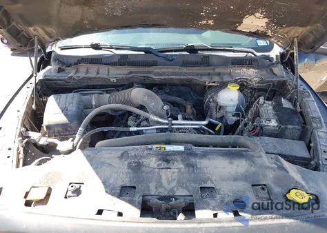 2020 Ram 1500 Classic Warlock 4X2 6'4 Box z USA, uszkodzony, nr VIN 1C6RR6GT7LS138974